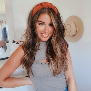 Meet your Posher, Brooke